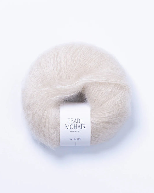 Majo Pearl Mohair (101) "Kreminės spalvos" mezgimo siūlai