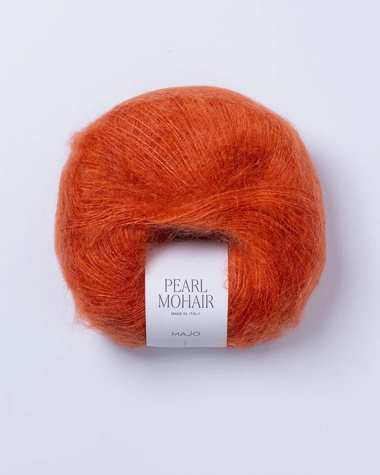 Majo Pearl Mohair (301) "Molio raudonai rudo atspalvio" mezgimo siūlai