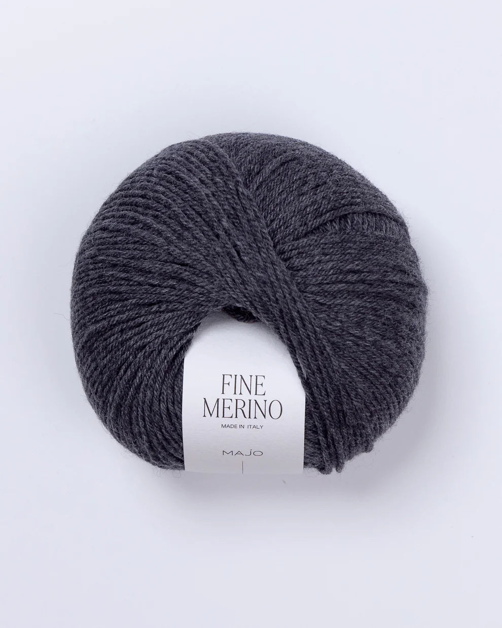 Majo Fine Merino (602) "Tamsiai pilka" mezgimo siūlai