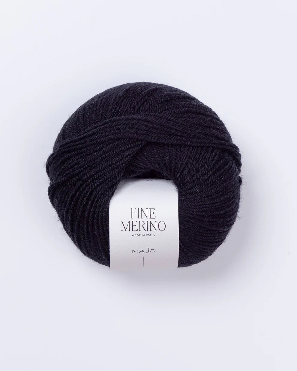 Majo Fine Merino (603) "Juoda" mezgimo siūlai